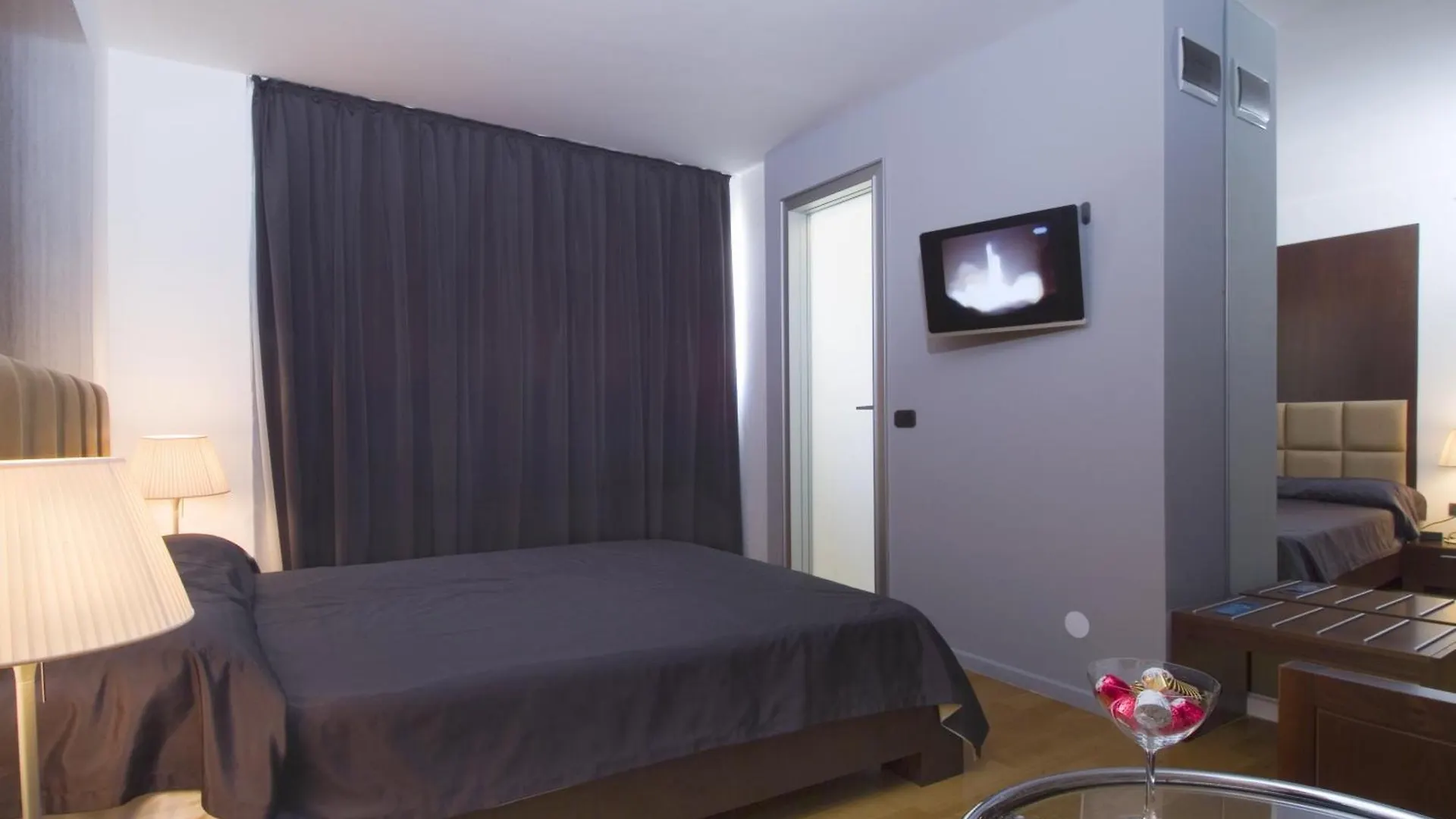 Hotel Vestibul Palace & Villa - Small Luxury Hotels Of The World Split