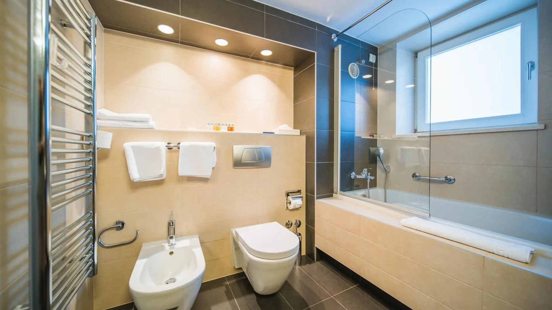 Hotel Vestibul Palace & Villa - Small Luxury Hotels Of The World Split