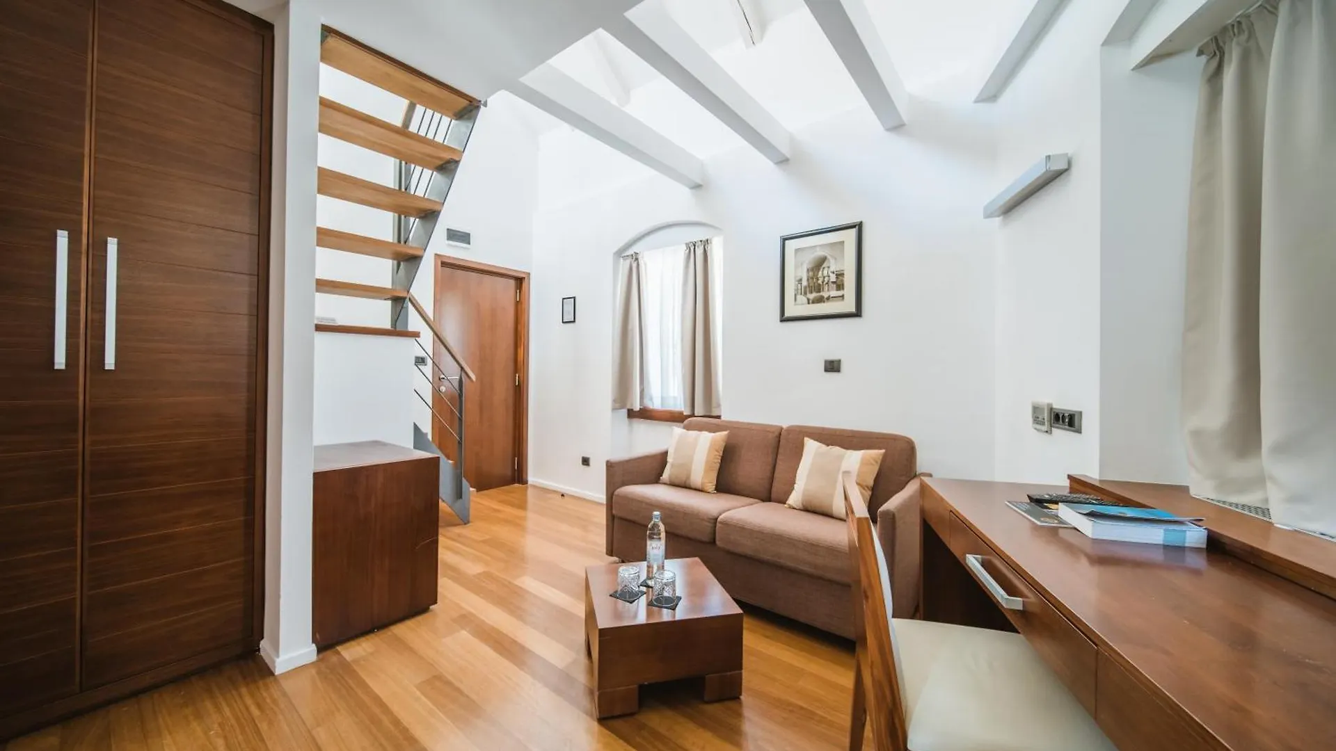 Hotel Vestibul Palace & Villa - Small Luxury Hotels Of The World Split