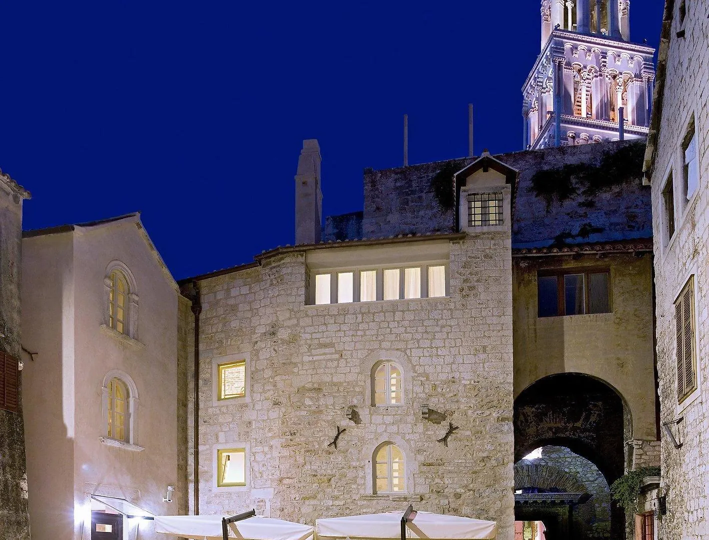 Hotel Vestibul Palace & Villa - Small Luxury Hotels Of The World Split
